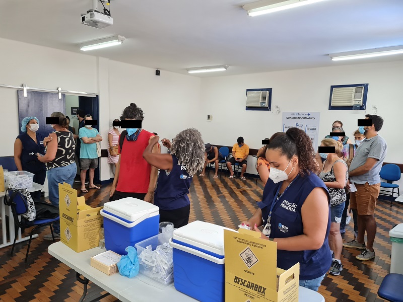 AUMENTA A PROCURA PELA DOSE DE REFORÇO CONTRA A COVID-19 APÓS AS COMEMORAÇÕES DE FIM DE ANO NA AP 2.1