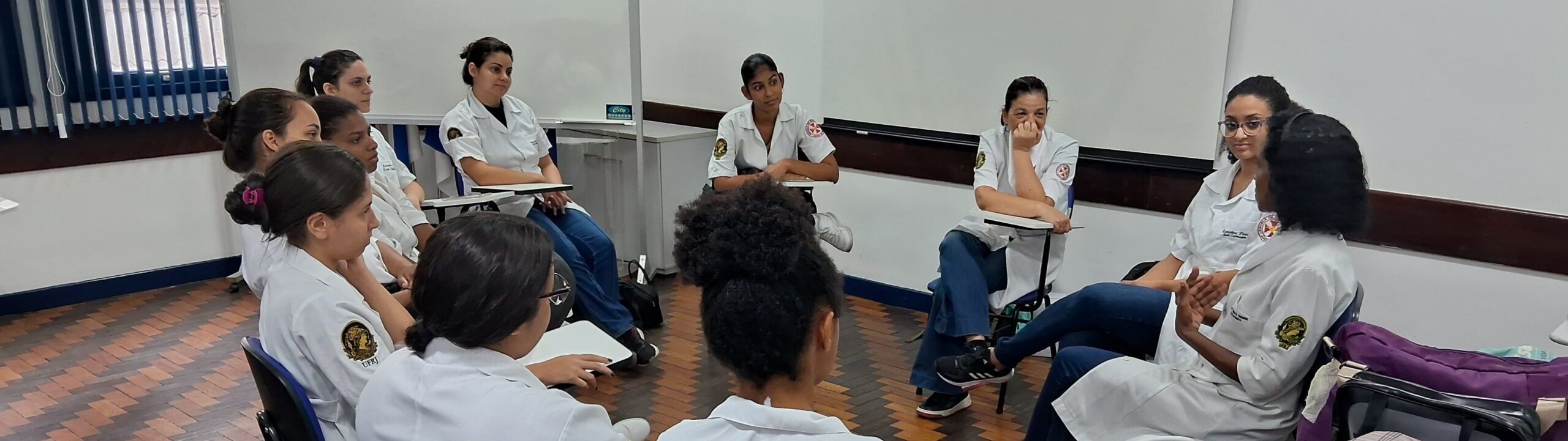 Reunião dos Novos Acadêmicos do 4º Período da Universidade Escola Anna Nery da UFRJ