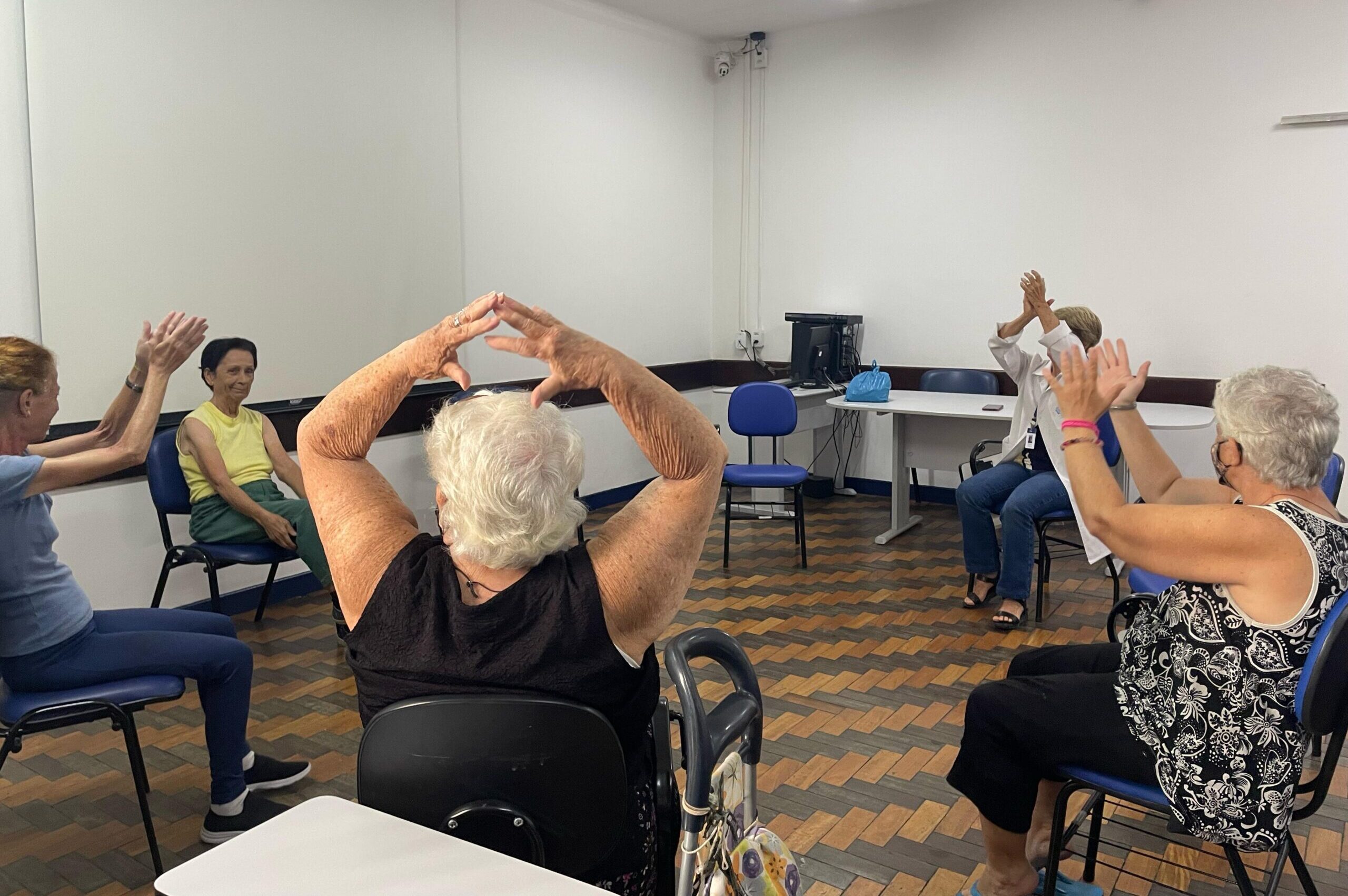 Grupo de Fisioterapia do CMS Manoel José Ferreira