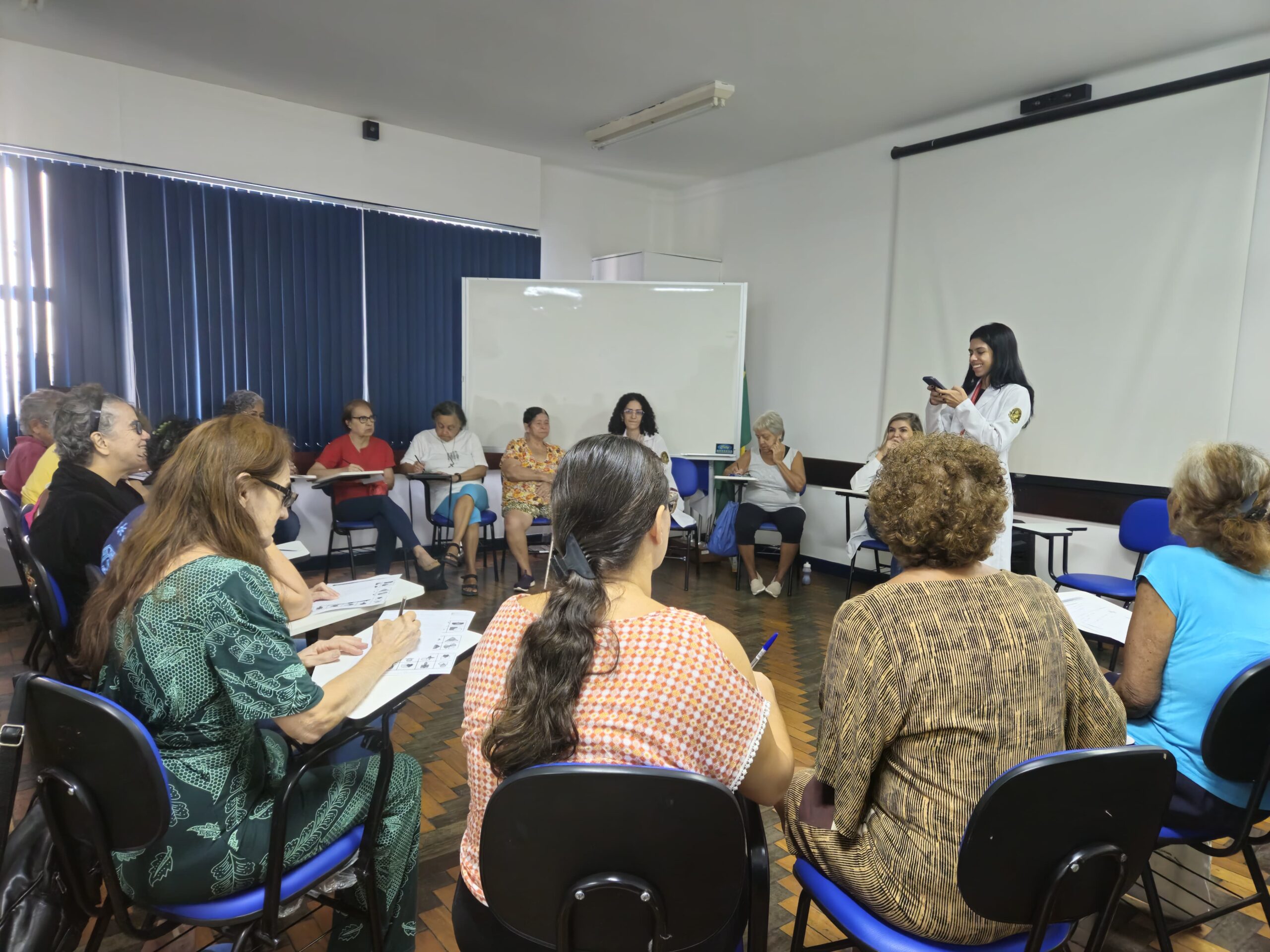 Grupo de Terapia Integrativa do CMS Manoel José Ferreira