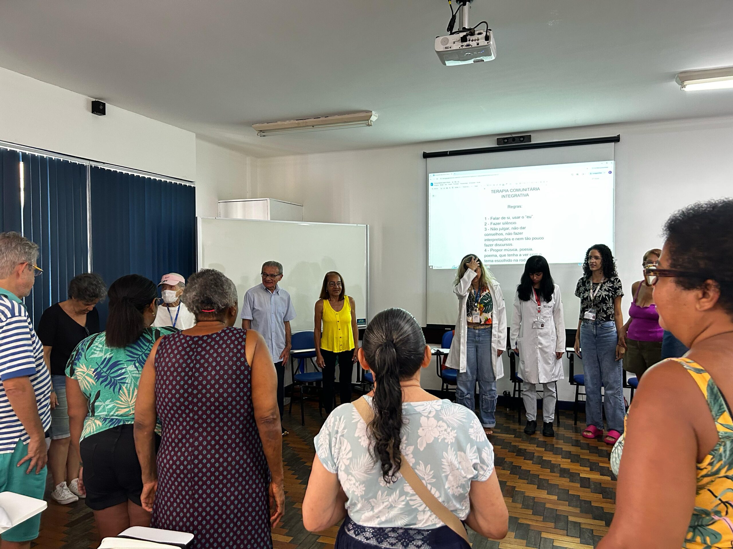 Grupo de Terapia Integrativa do CMS Manoel José Ferreira