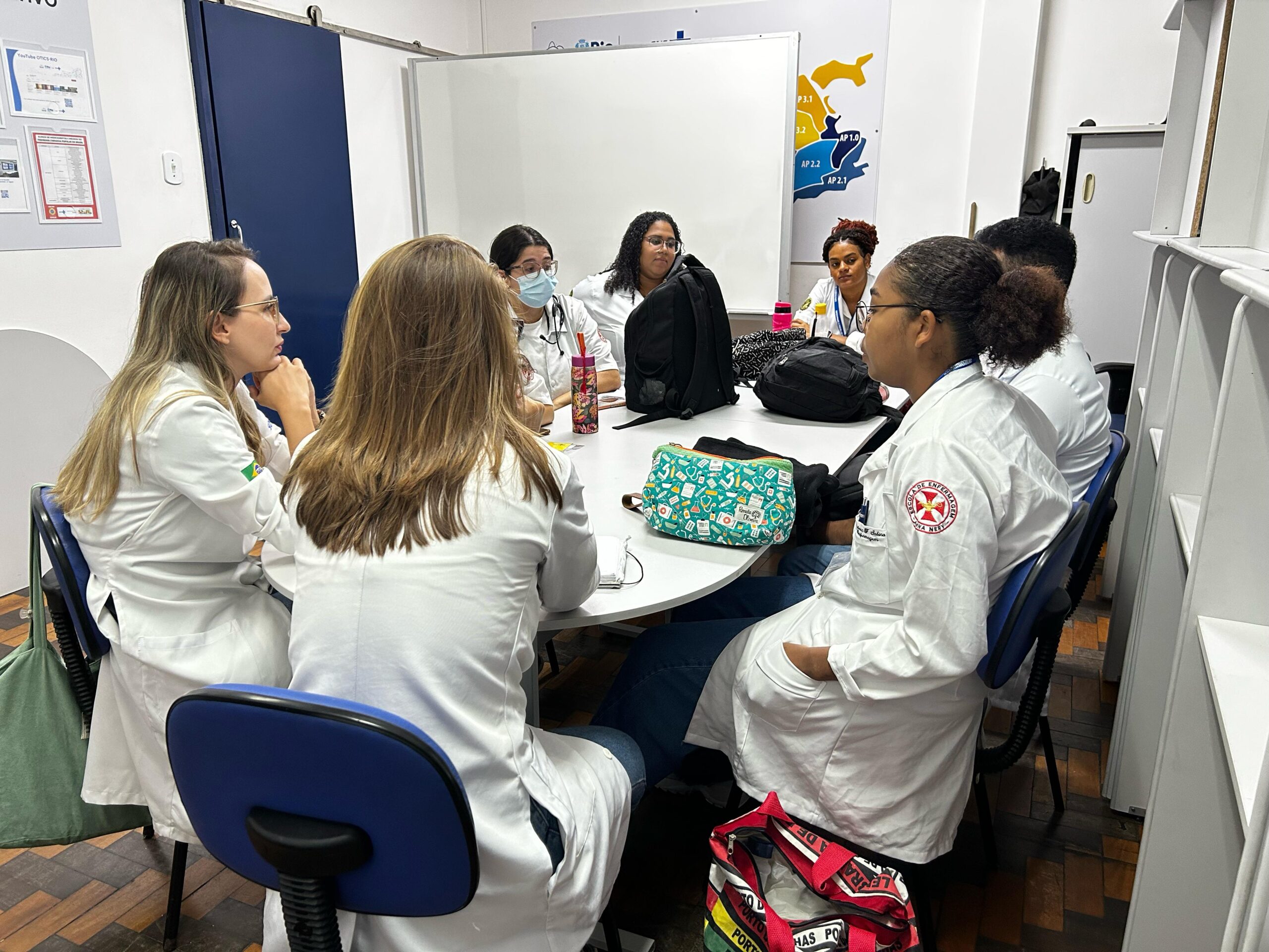 Reunião dos Acadêmicos da Escola Anna Nery (UFRJ)
