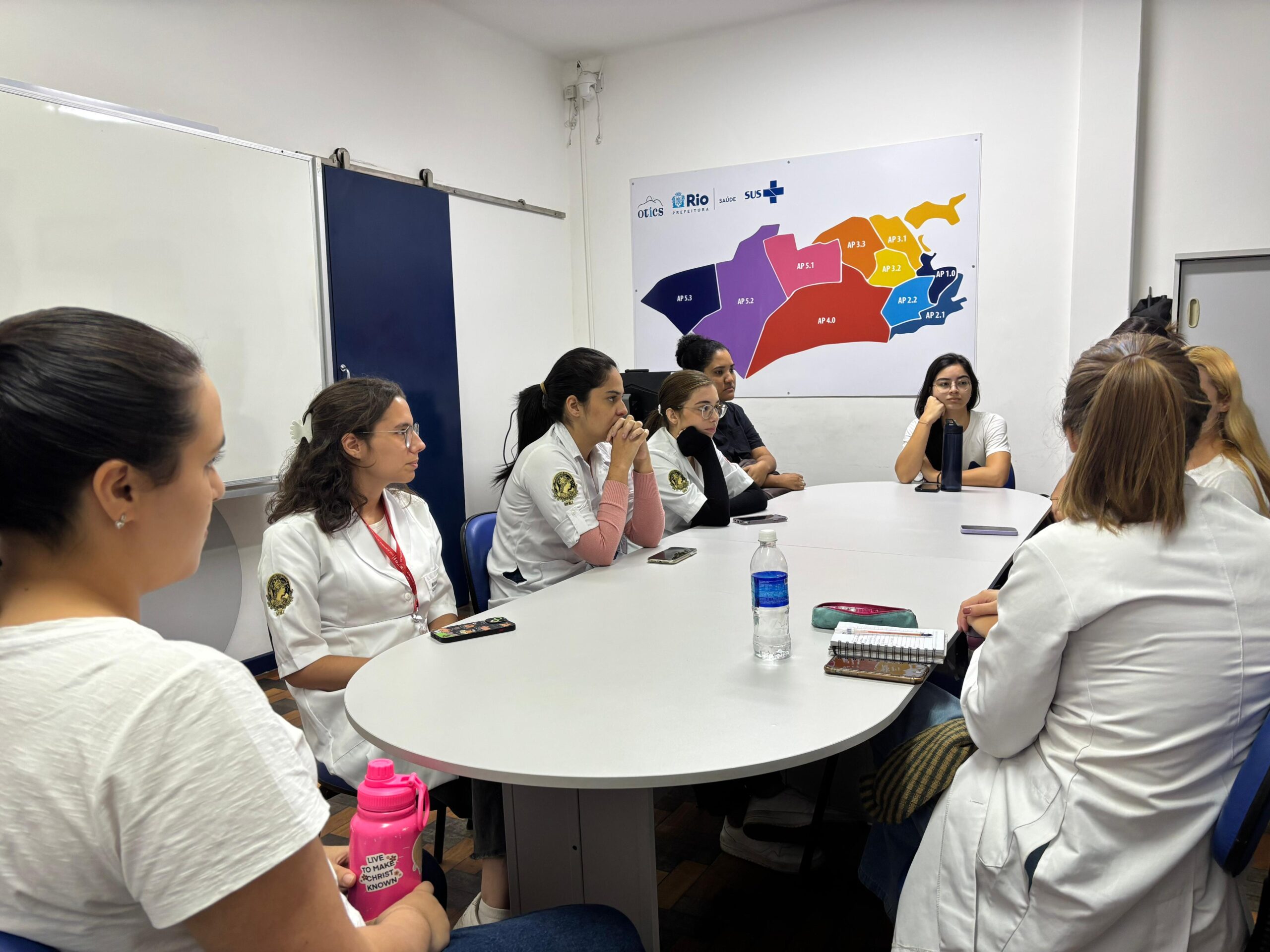 Reunião dos Acadêmicos da Escola Anna Nery (UFRJ)