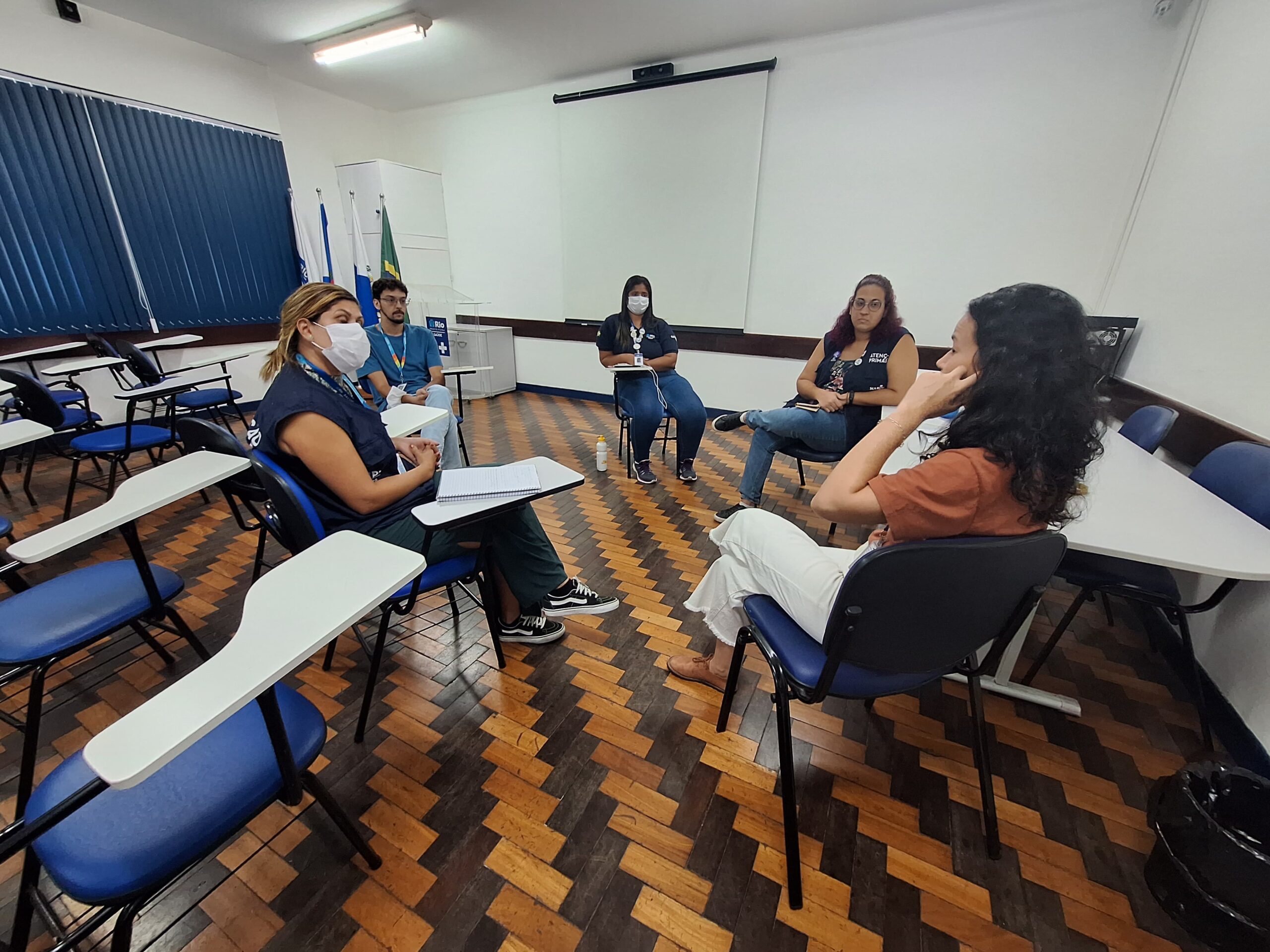 Reunião para Discussão de Casos de Saúde Mental