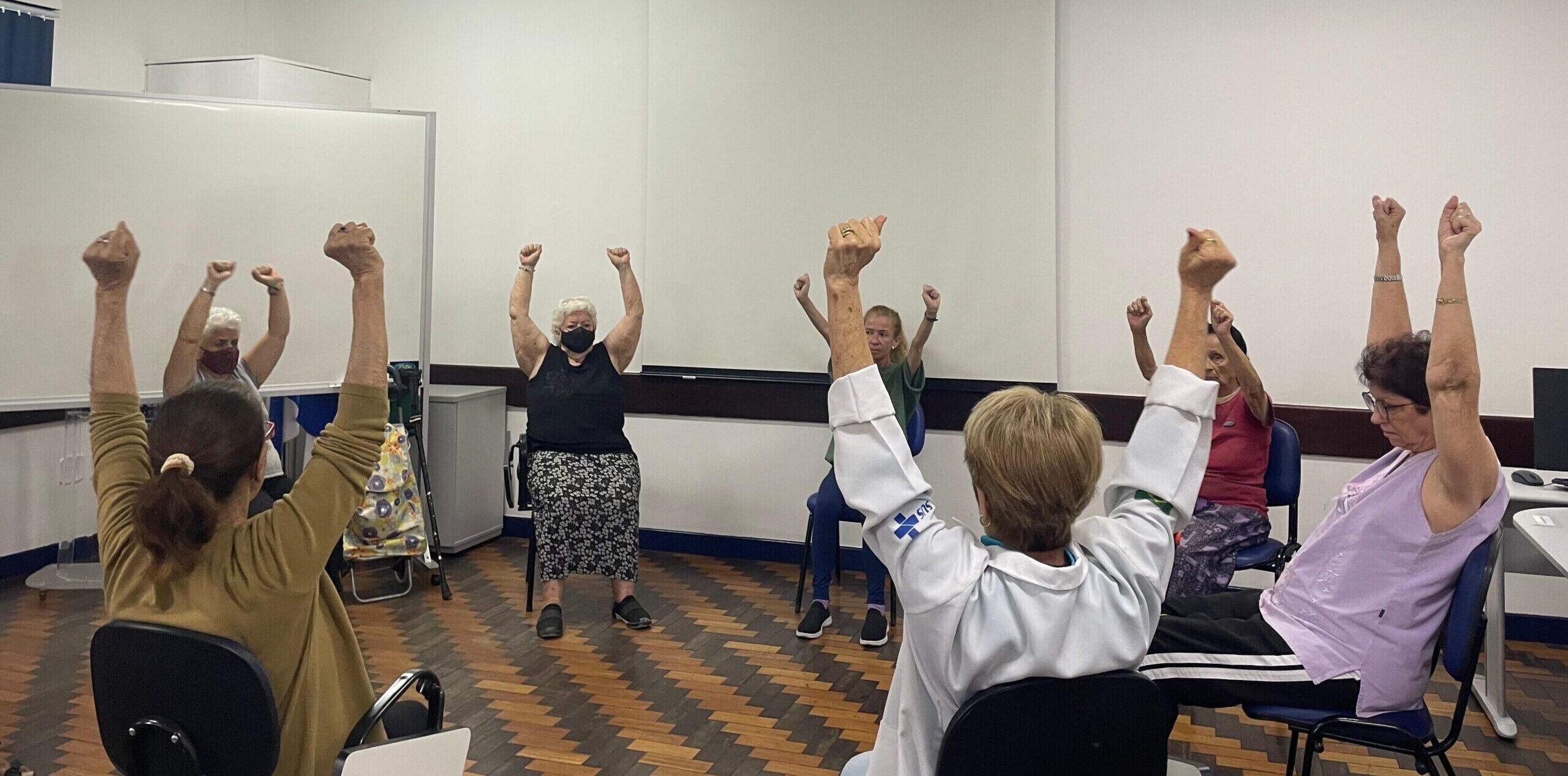 Grupo de Fisioterapia do CMS Manoel José Ferreira