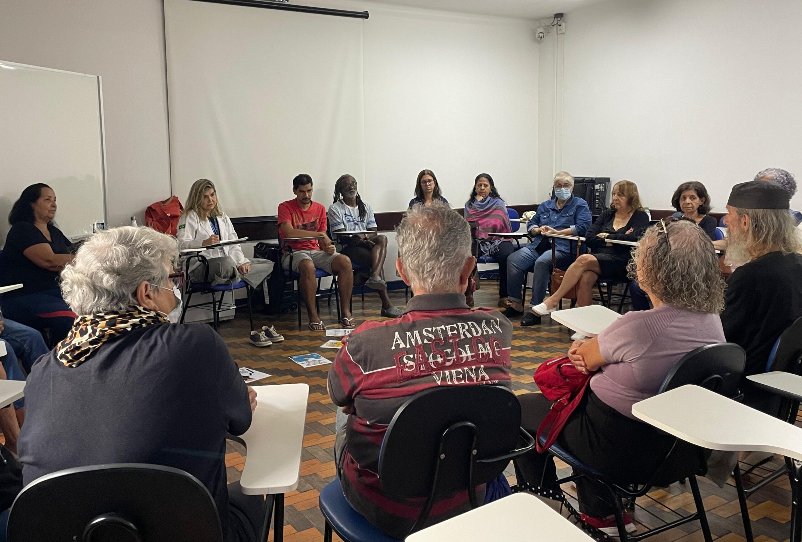 Grupo de Terapia Integrativa do CMS Manoel José Ferreira