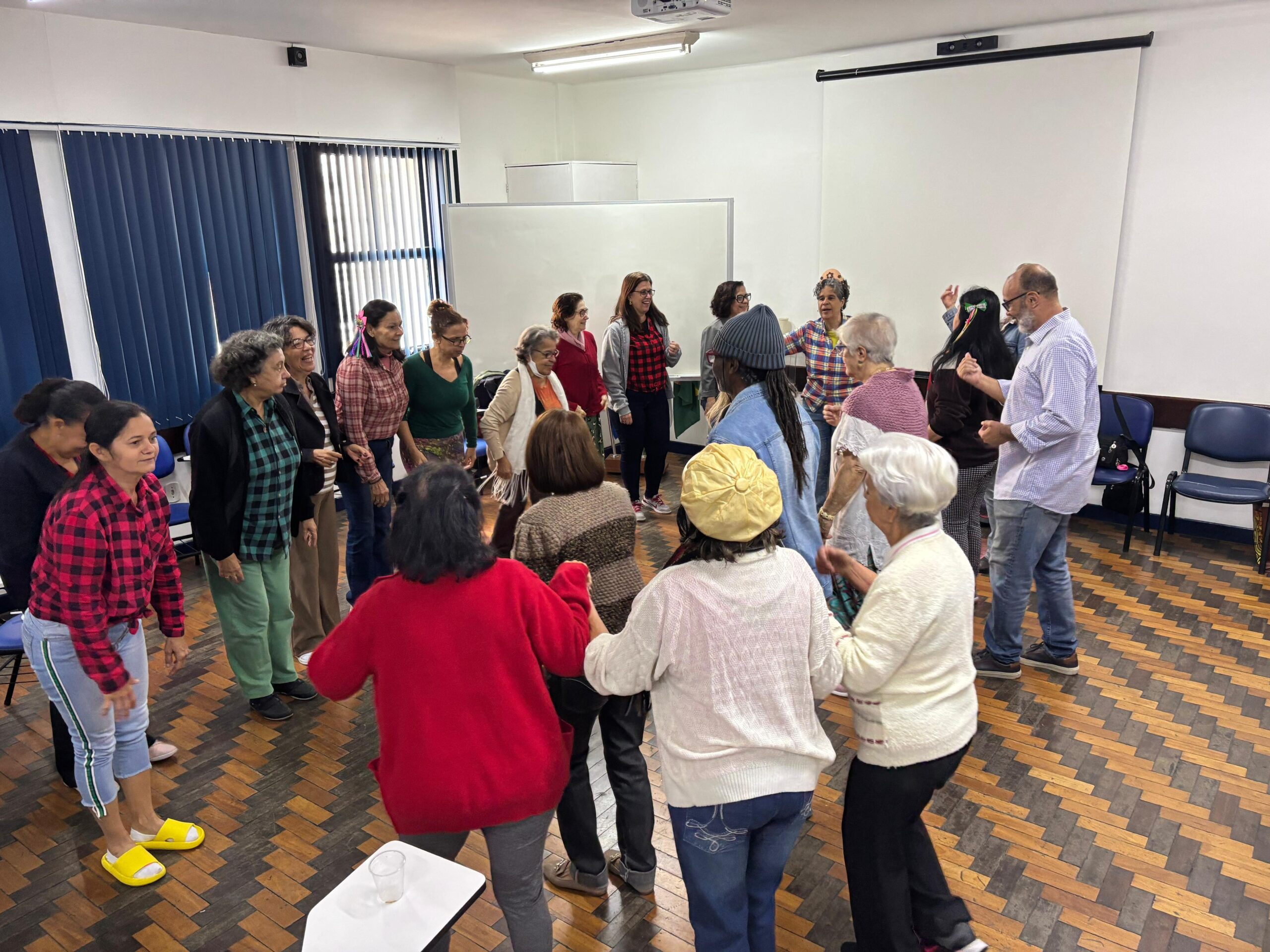 Grupo de Terapia Integrativa do CMS Manoel José Ferreira