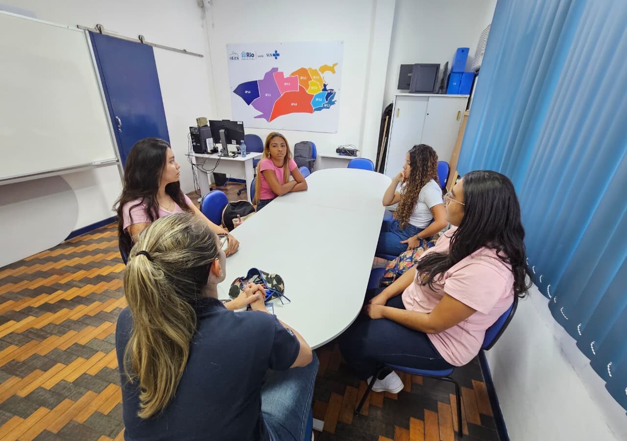 Recepção dos novos acadêmicos de enfermagem da Escola Anna Nery da UFRJ