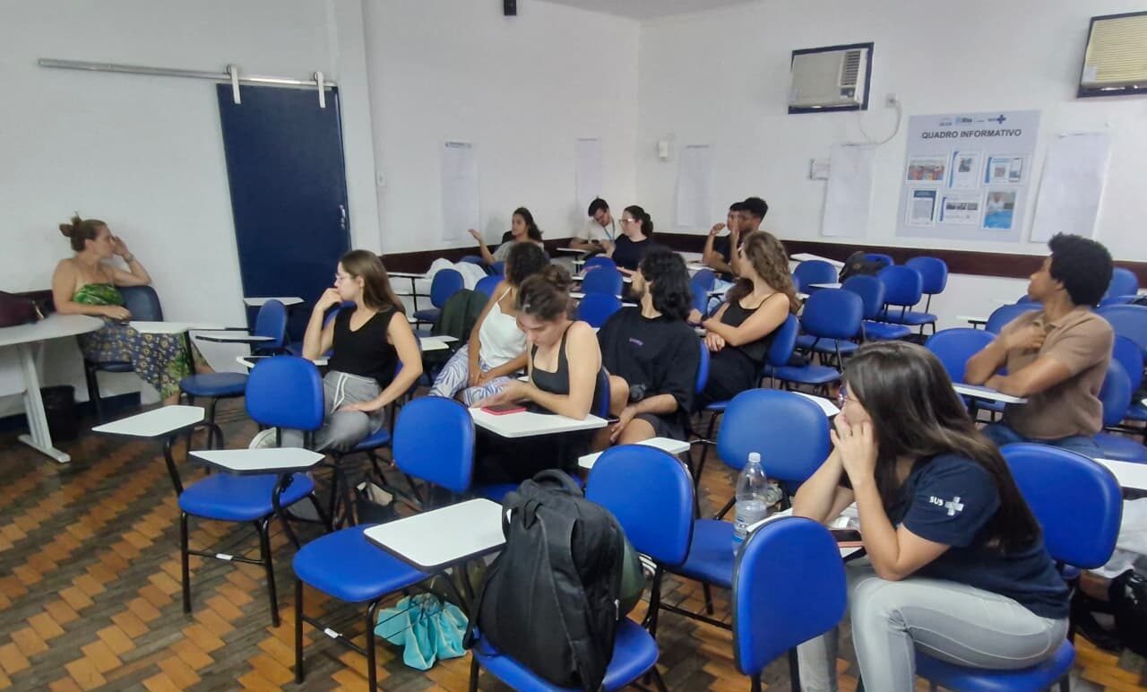 Aula do Programa de Residência em Medicina de Família e Comunidade (PRMFC)