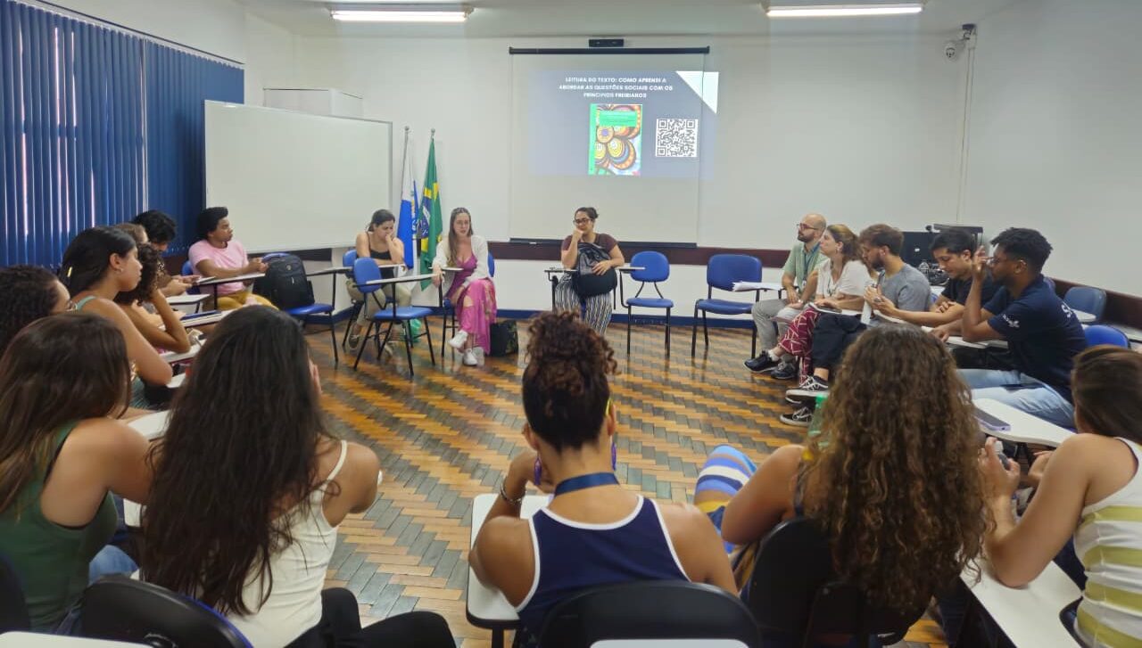Aula do Programa de Residência em Medicina de Família e Comunidade (PRMFC)