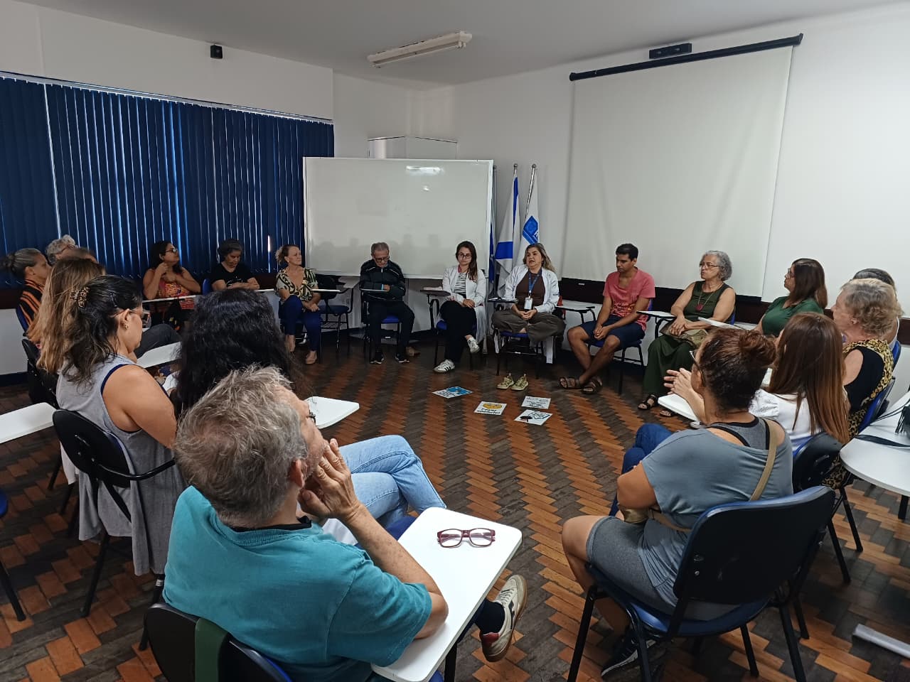 Grupo de Terapia Integrativa do CMS Manoel José Ferreira