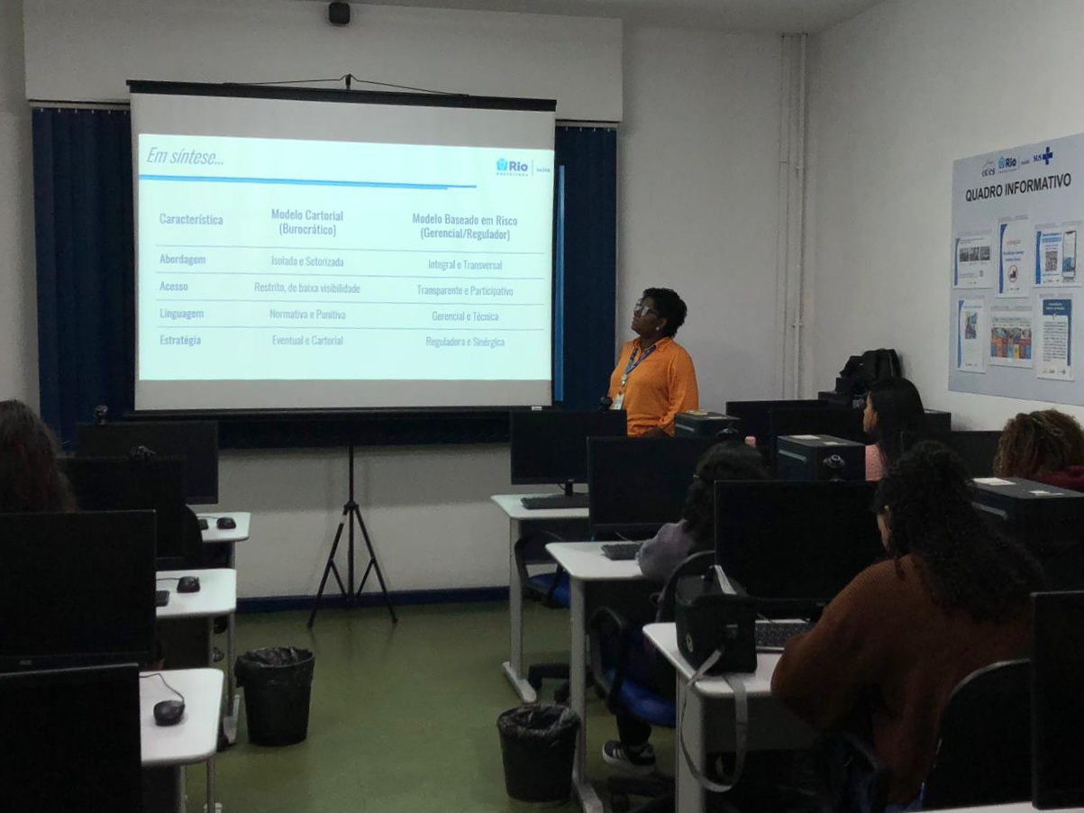 Aula do Programa de Residência em Vigilância Sanitária