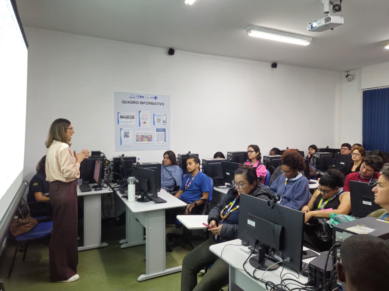 Aula do Programa de Residência Multiprofissional em Saúde da Família