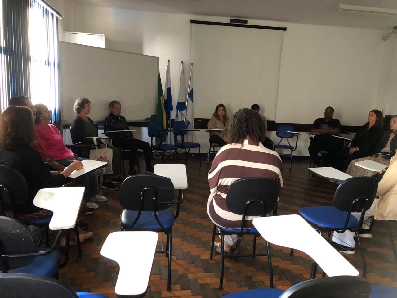 Grupo de Terapia Integrativa do CMS Manoel José Ferreira