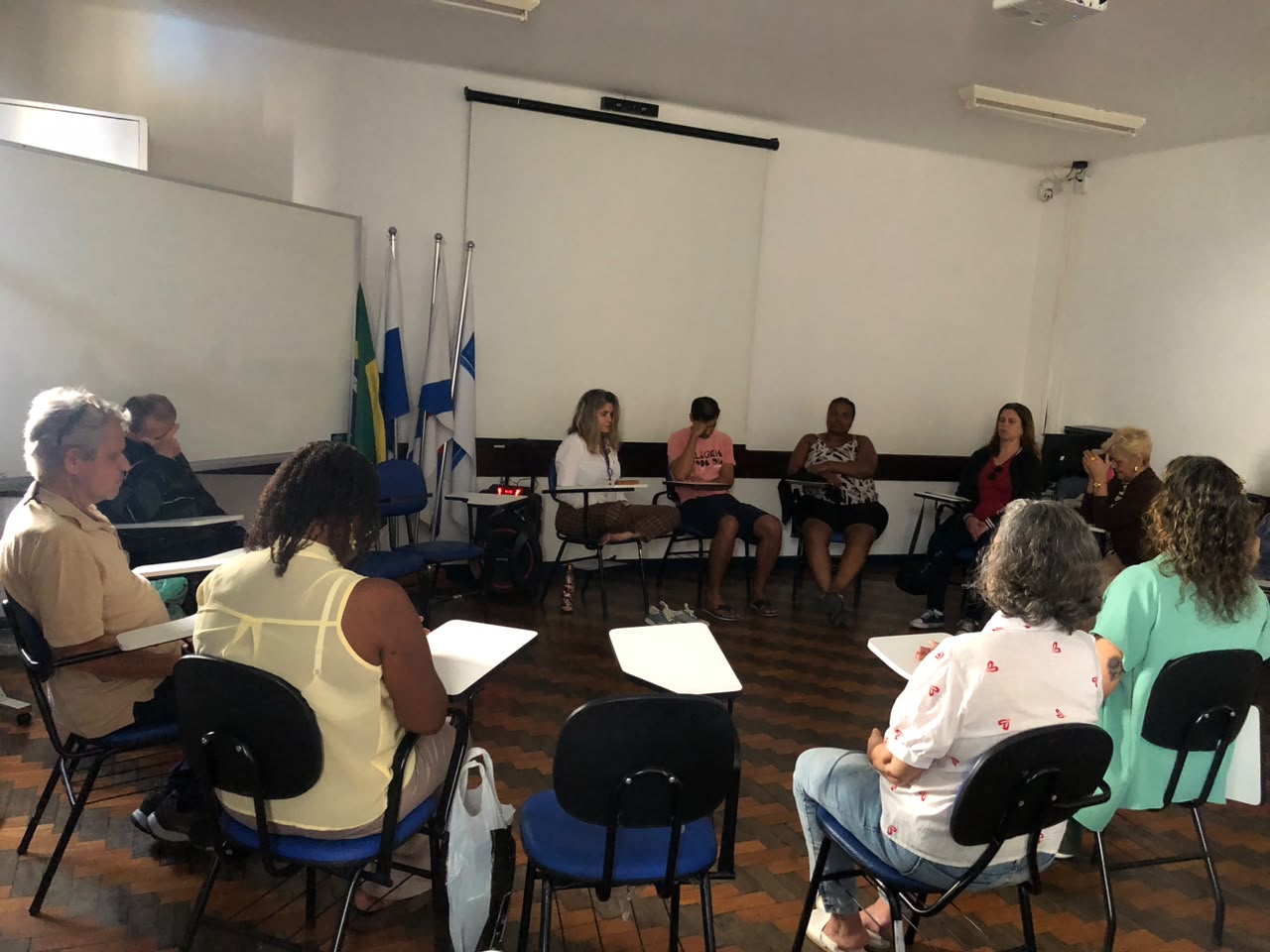 Grupo de Terapia Integrativa do CMS Manoel José Ferreira