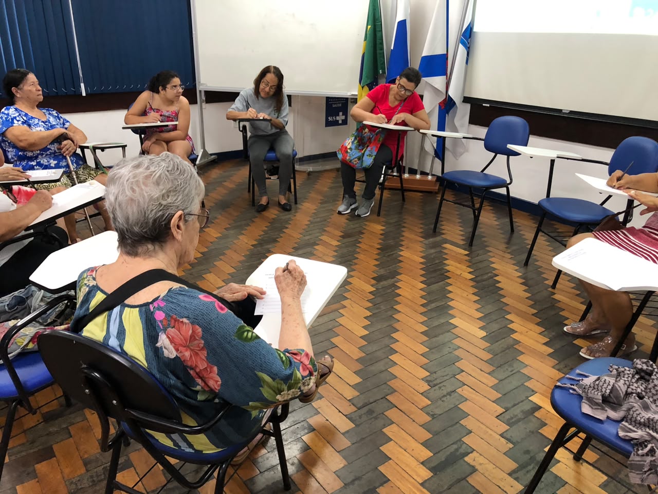 Grupo de Terapia Integrativa do CMS Manoel José Ferreira